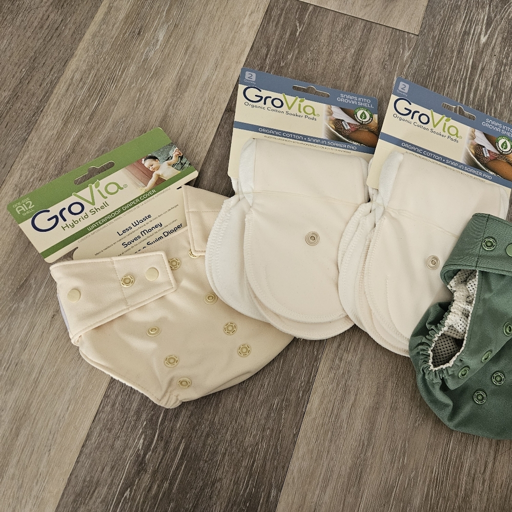 GroVia Cloth Diaper Set - Cream and Green